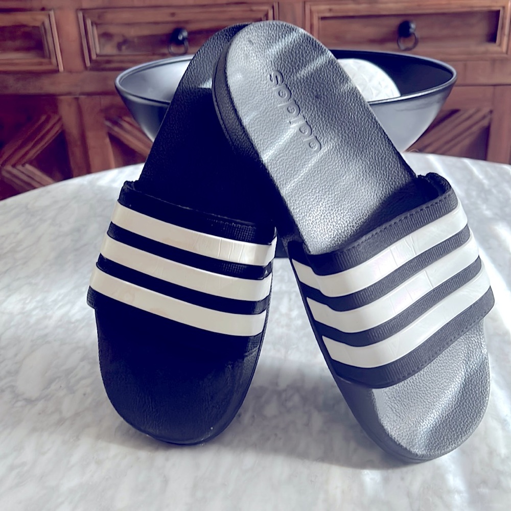Adidas Flops